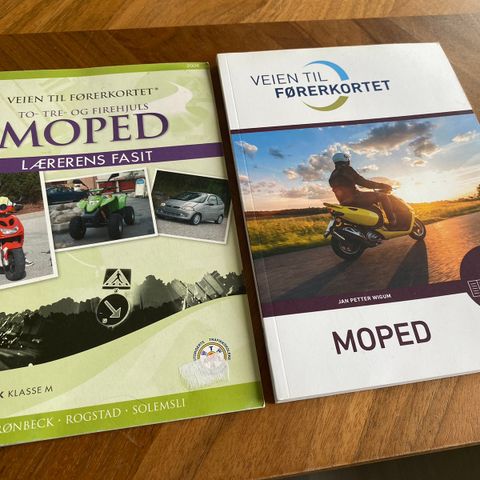 Veien til førerkort Moped to-tre og firehjuls Teori + Arbeidsbok