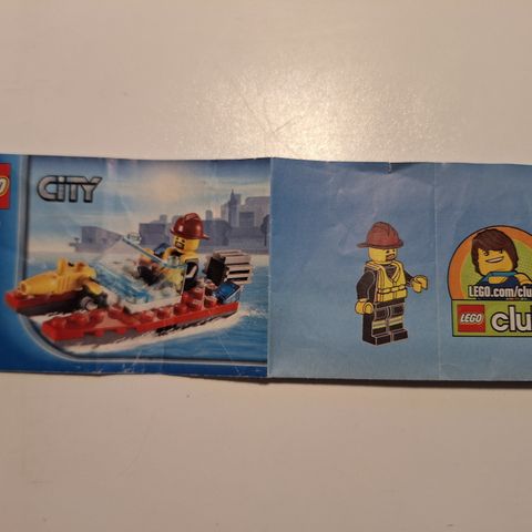 LEGO City: Fire Speedboat polybag (30220)