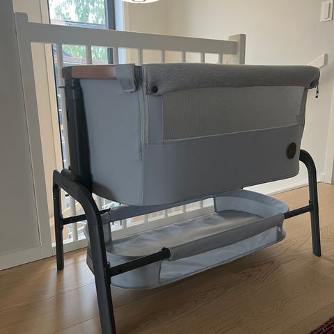 Maxi cosi iora bedside crib