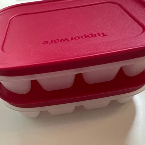 Tupperware isbitformer med lokk