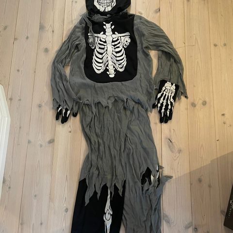 Halloween kostyme skjelett barn str M (120-130 cm)