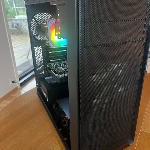 Gaming pc (1050 12gb ram