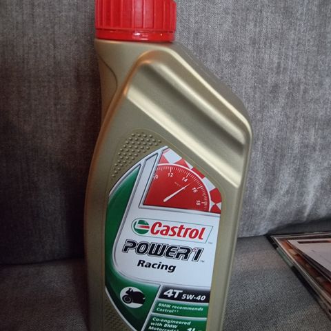 Castrol Power1 Racing olje