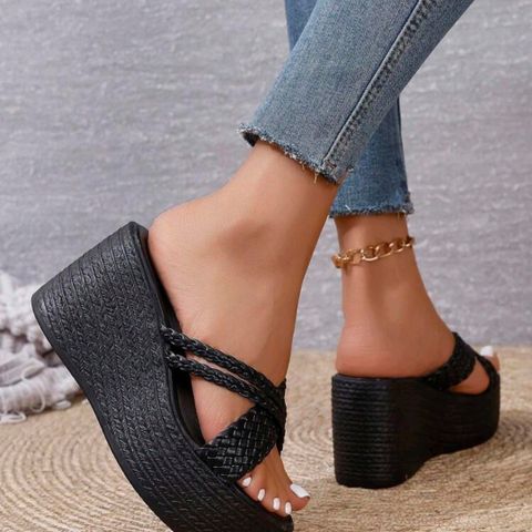 Wedge sandal