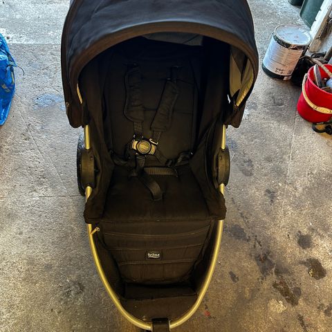 Britax b-motion