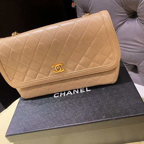 Chanel vintage single flap