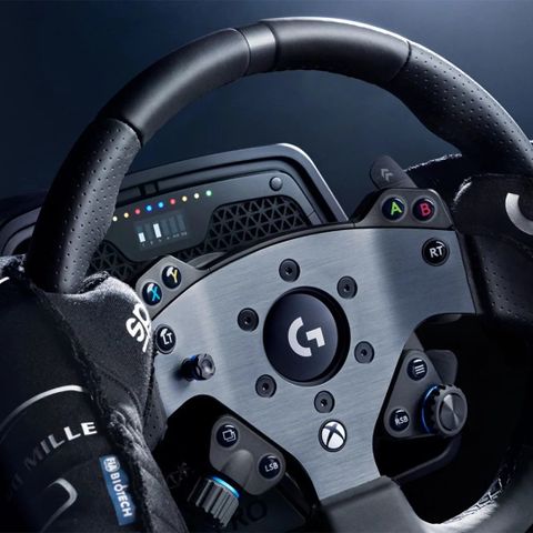 Logitech Pro Wheel + Pedals + Playseat Challenge X