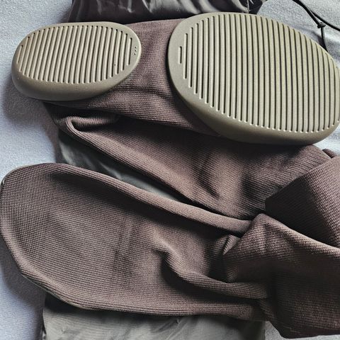 Yeezy Pods ubrukt