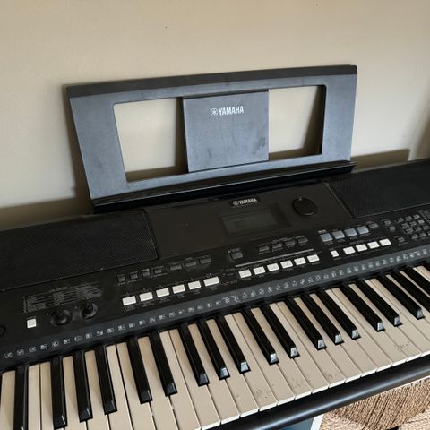 Yamaha keyboard PSR-E433