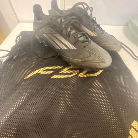 Adidas f50 helt nye