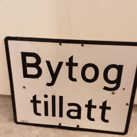 Bytog Skilt. Unikt. Uhyre Sjeldent.