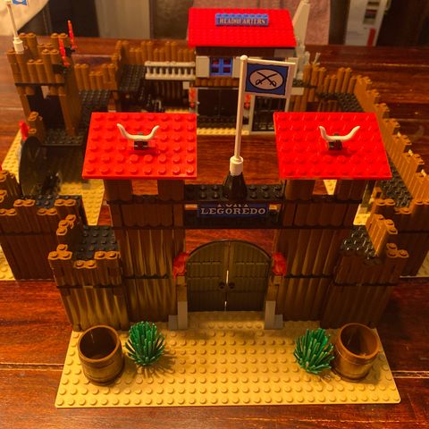 Fort Legoredo