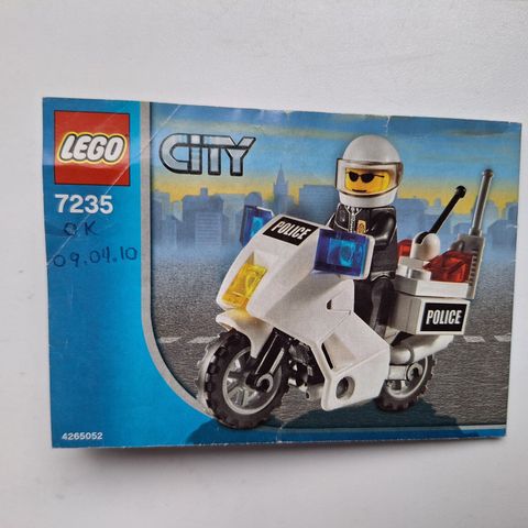 LEGO City: Police Motorcycle (7235)