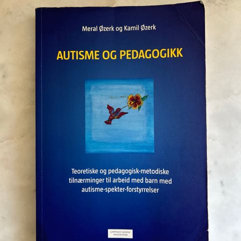 Autisme og pedagogikk - 2014