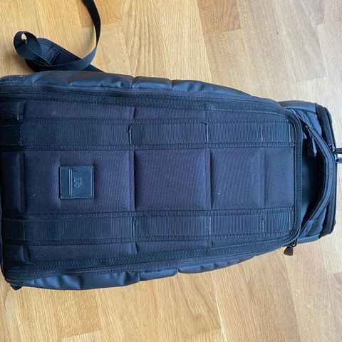 Svart 20L db Douchbag