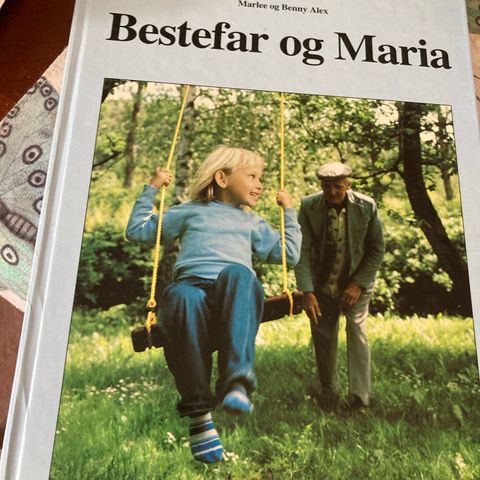 Bestefar og Maria.   Marlee og Benni Alex