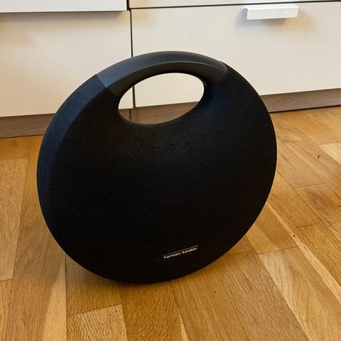 Høyttaler Harmon/Kardon onyx studio 5