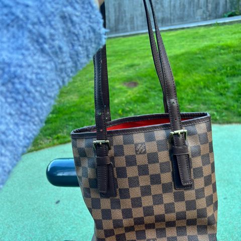 Louis vuitton bucket bag PM