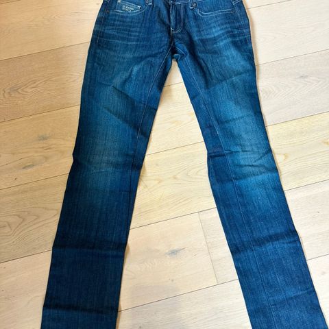 G-Star jeans strl 29/36 som ny!