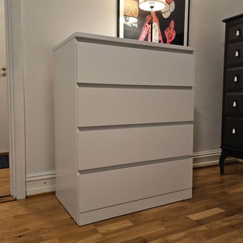 Malm kommode 4 skuffer RESERVERT