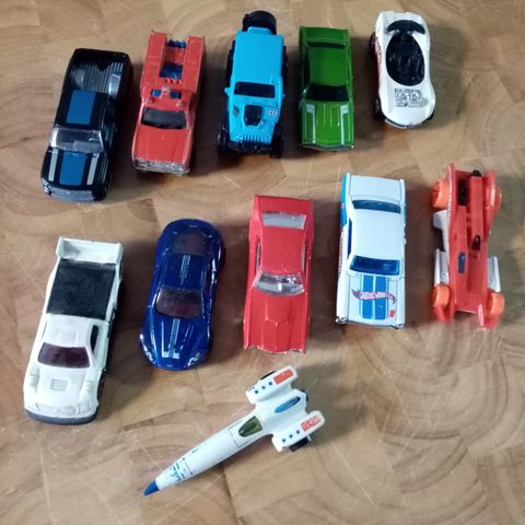 Hot Wheels,  11 biler, eldste fra 1974