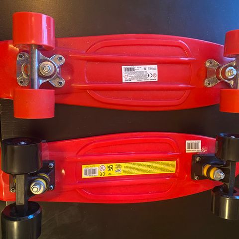 2 RED KIDS SKATEBOARD