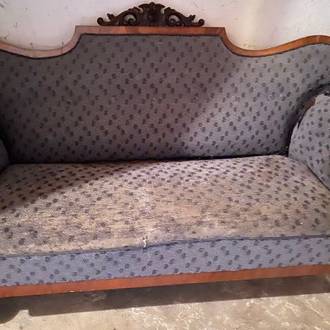 gammel sofa