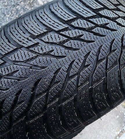 2stk Vinterdekk NOKIAN HAKKAPELIITTA 245/45/20 103R