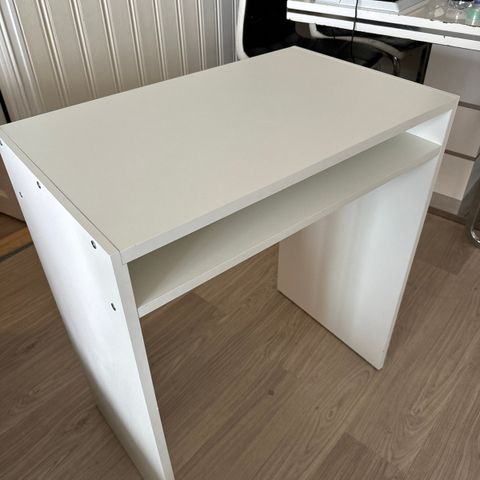 Ikea skrivebord