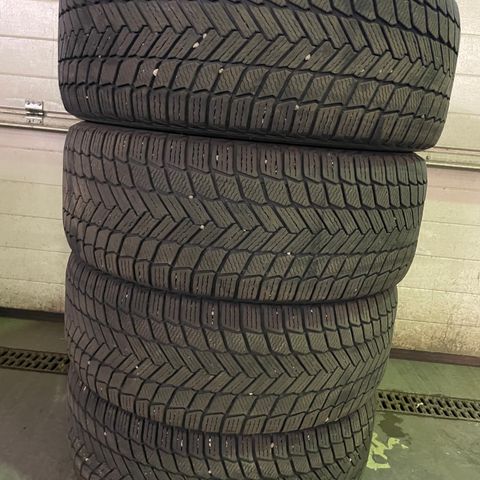 275-45/21 Michelin X-ice SNOW vinterdekk