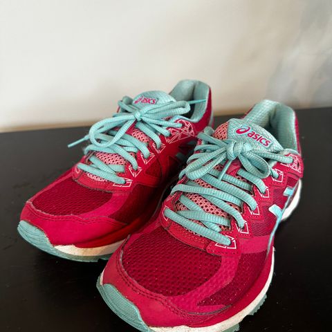 Asics joggesko str 37,5