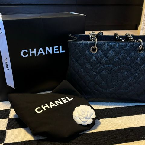 Chanel GST grand shopping tote