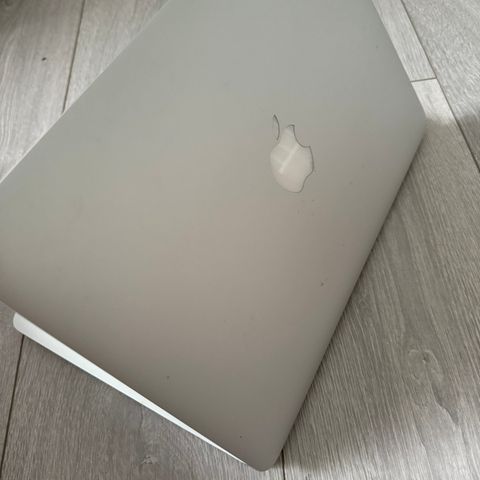 MacBook