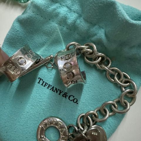 Tiffany&Co armbånd og øredobber