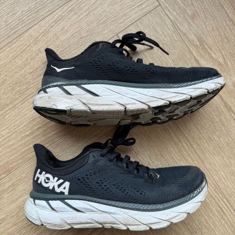 Hoka one one