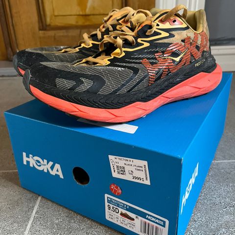 Hoka Tecton X2 Carbon sko 43 1/3