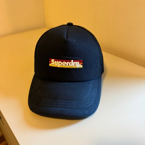 Superdry trucker caps