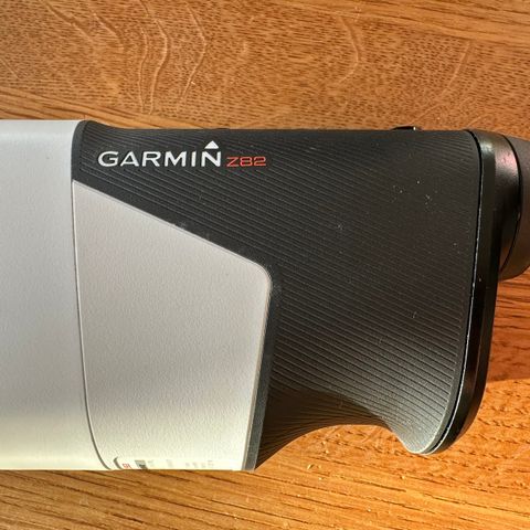 Garmin Approach Z82