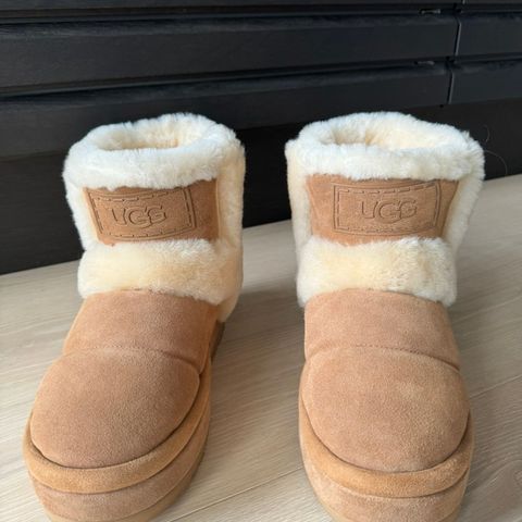 UGG chillapeak boot - beige - str 38