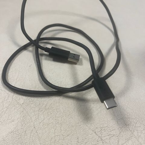 USB C - USB A