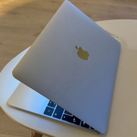 MacBook 12 (Retina, 12-inch)