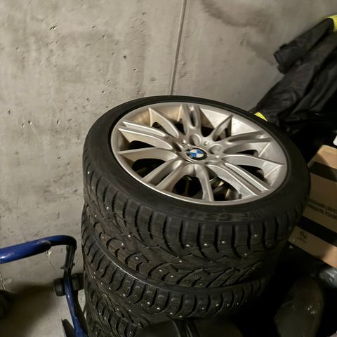 M-sport 18’’ felger m/pigg dekk 5x120