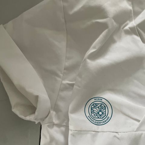 Sykepleie student uniform