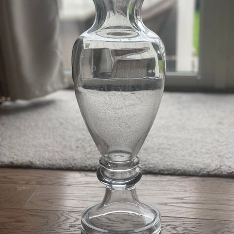 Stor vase i glass 50cm høy