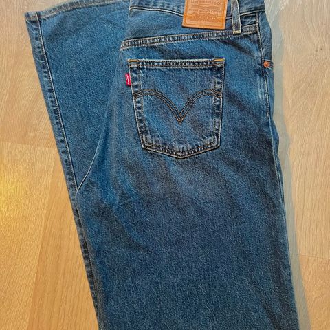 Levi’s ribcage wide leg 30/34