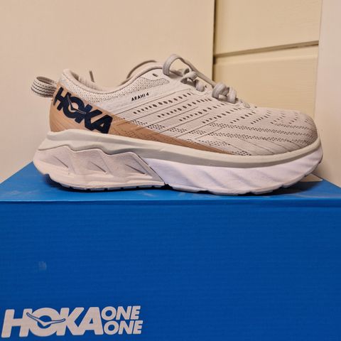 Hoka sko, str 36.