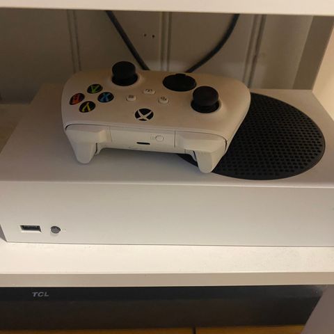 Xbox series S med 1x kontroller