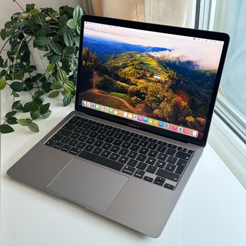 Apple MacBook Air 13” (2020) M1/8/256 Space grey 99% batteri