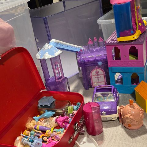 Polly Pocket dukker, dukke hus og utstyr