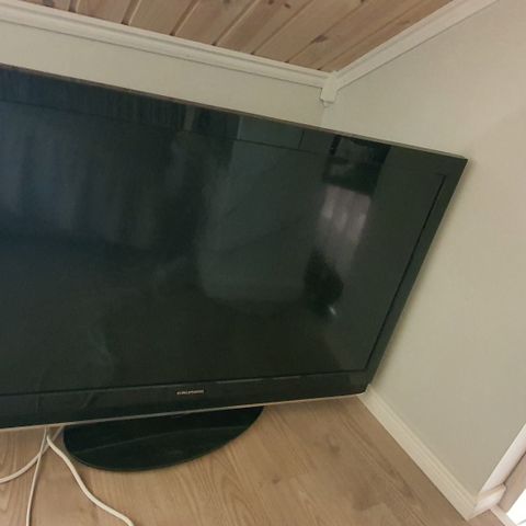 En fin Grundig TV på salg